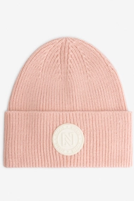 NIKKIE ROUND PATCH BEANIE