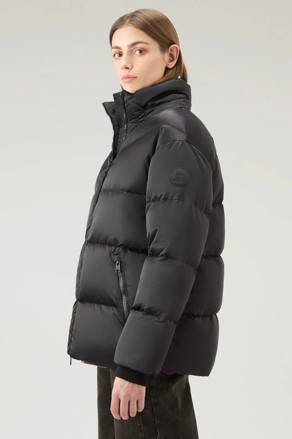 WOOLRICH SATIN LOGO PUFFER JACKET